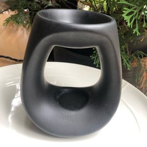 The Body Shop Oil Burner with Two Fragrances